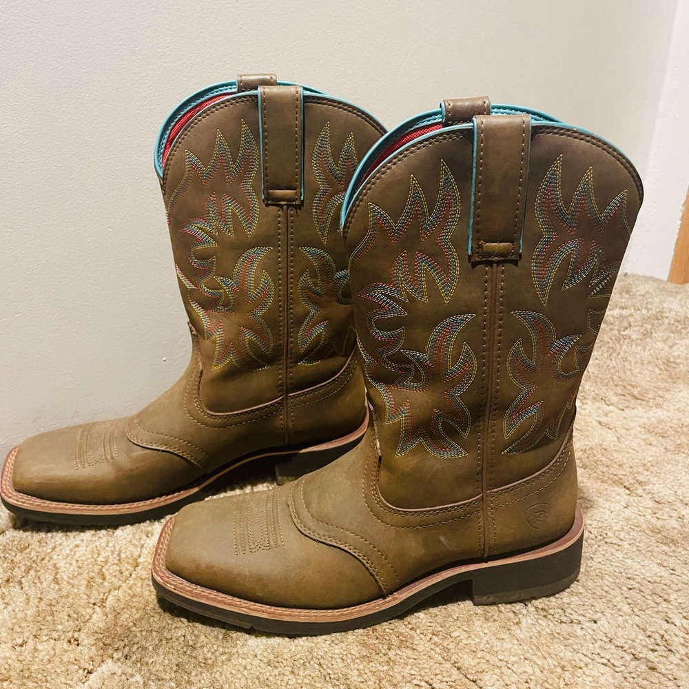 Ariat women's Deliliah square toe boots